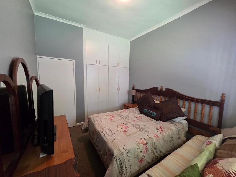 4 Bedroom Property for Sale in Rouxville Western Cape